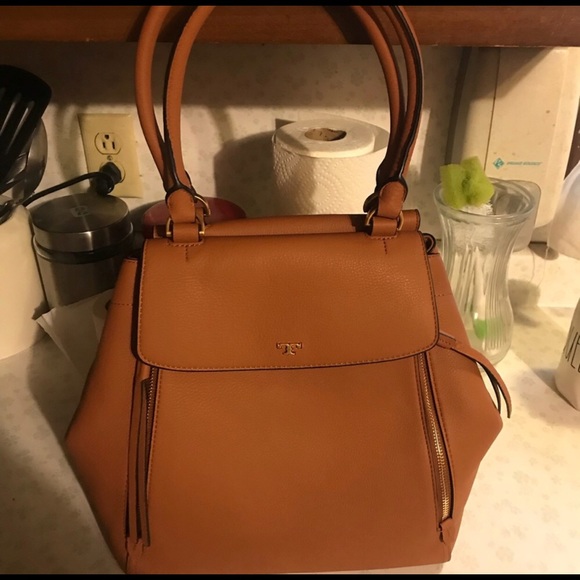 tory burch half moon tote